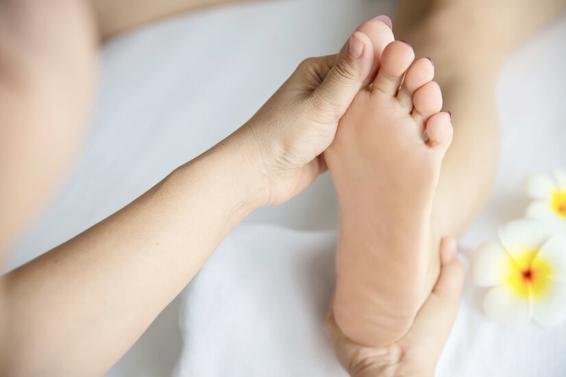 When Should I Seek Medical Attention For Esfeet